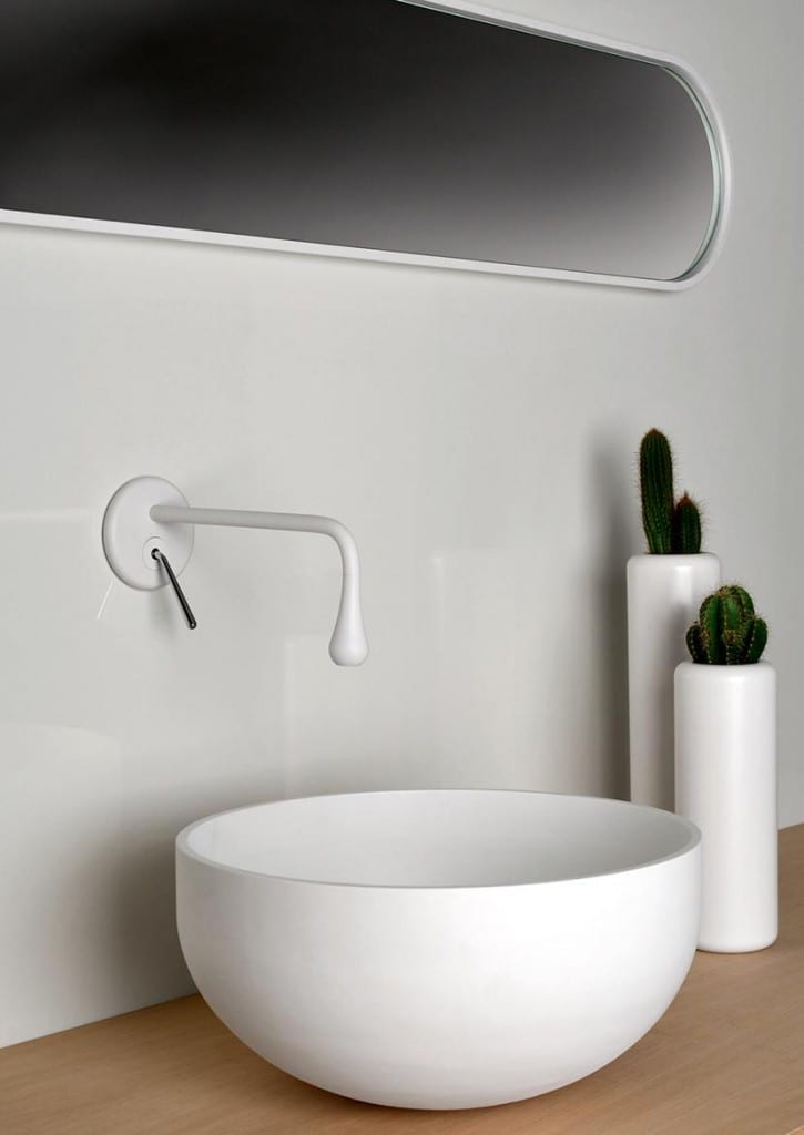 grifo de pared para lavabo serie goccia iconno 725x1024 - GRIFERÍA