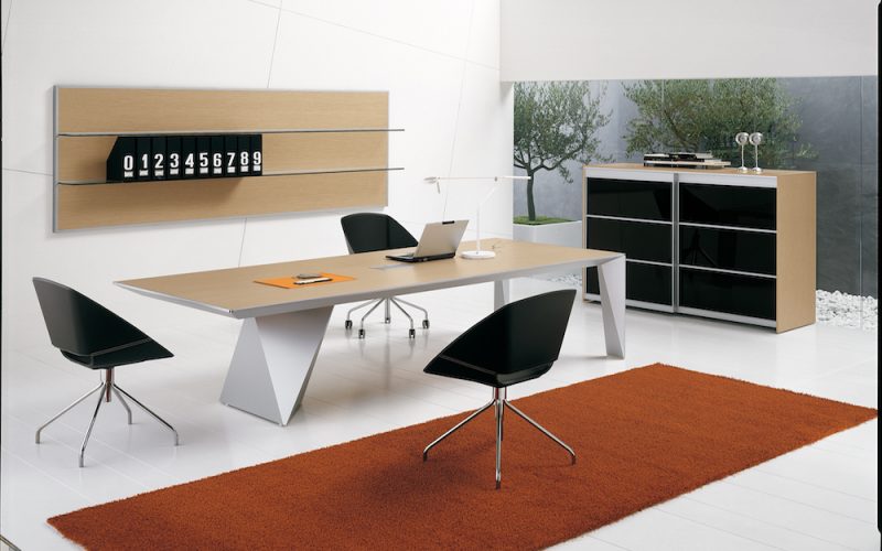 eracle bianco 20 21 800x500 - Mobiliario de oficina modernos